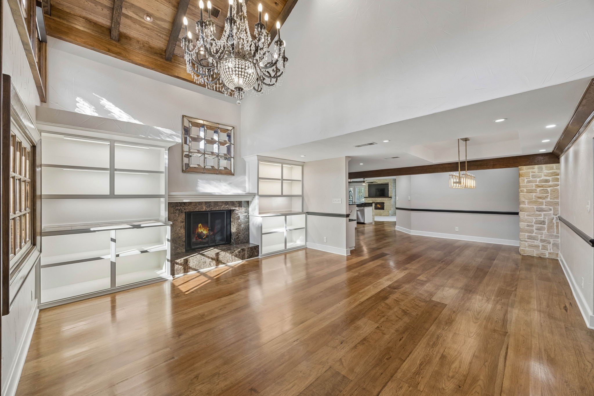 585 Shady Oaks Drive