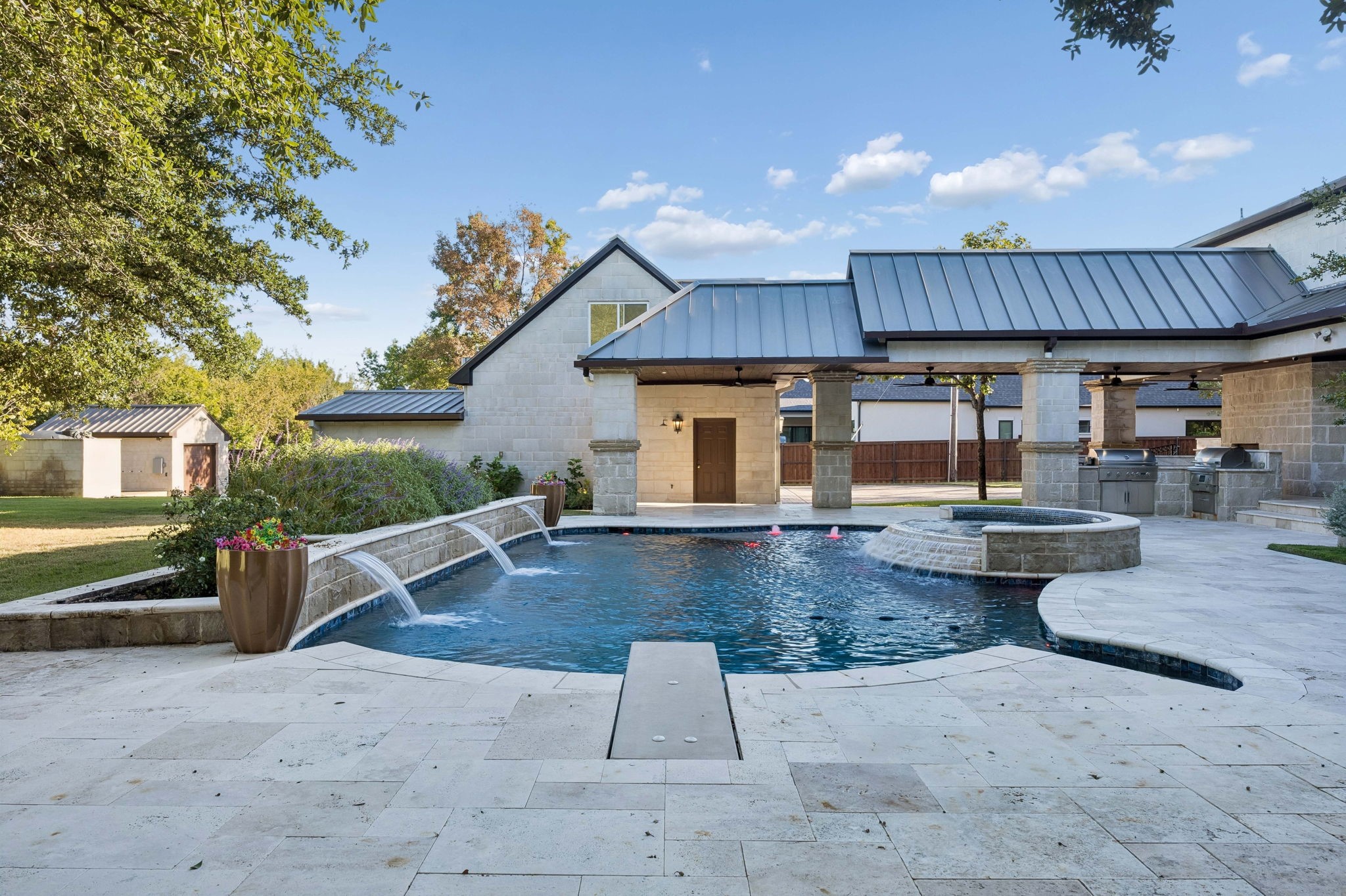 585 Shady Oaks Drive