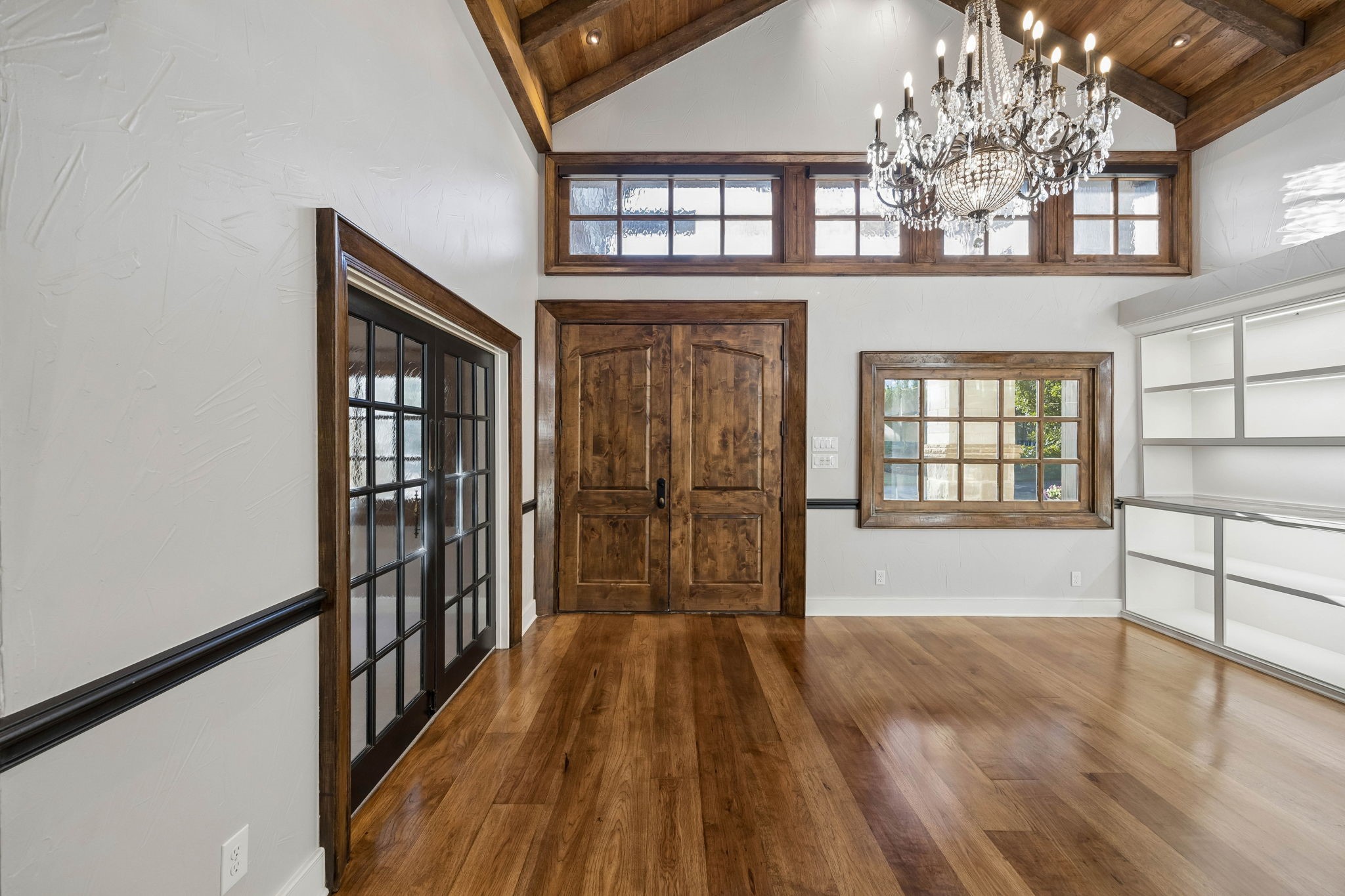 585 Shady Oaks Drive
