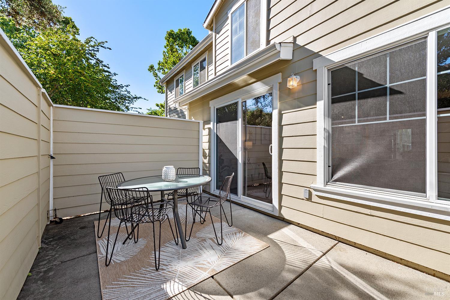 53 Mather Ct