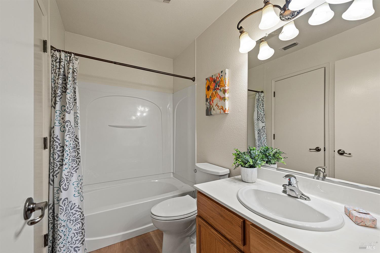 53 Mather Ct