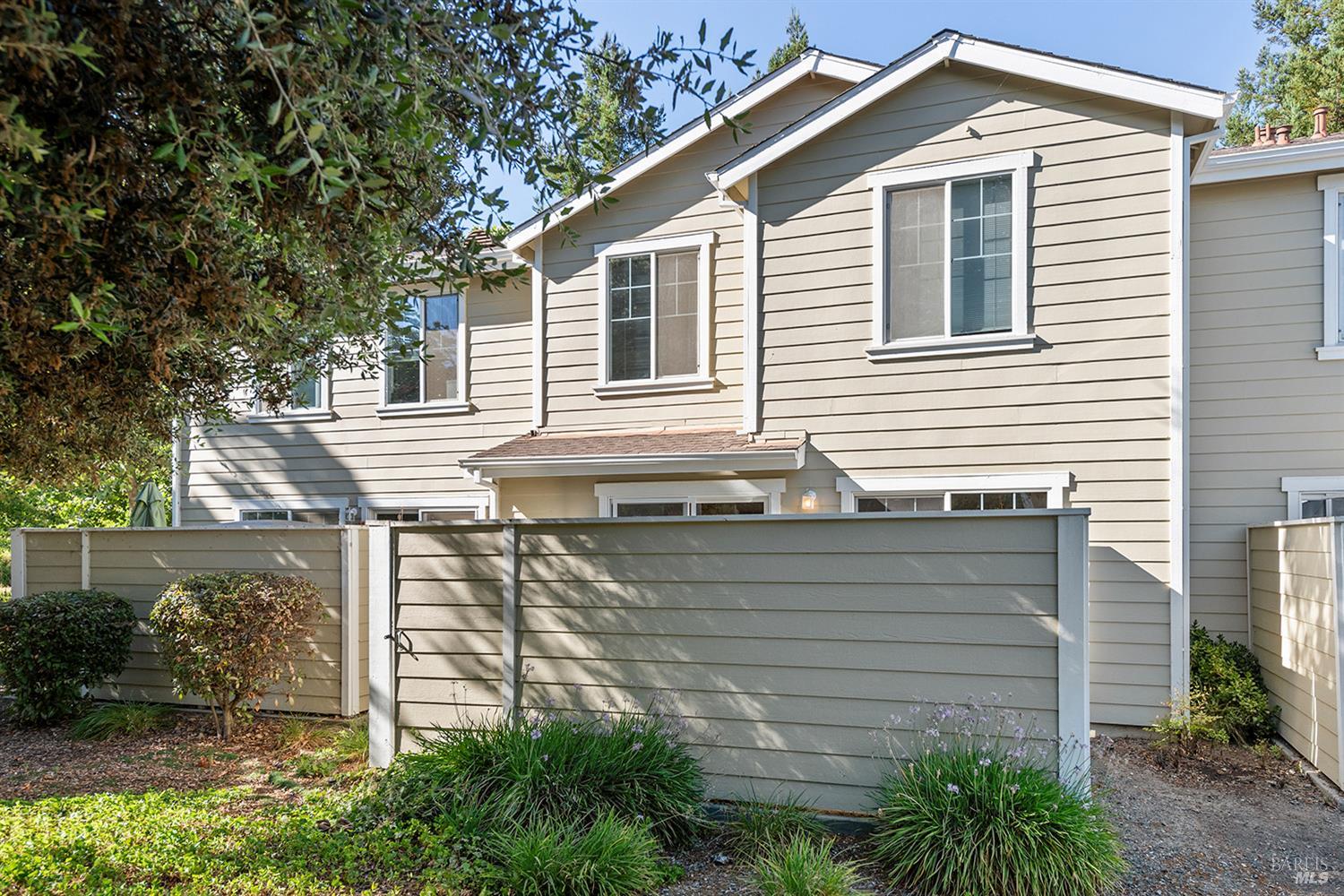 53 Mather Ct