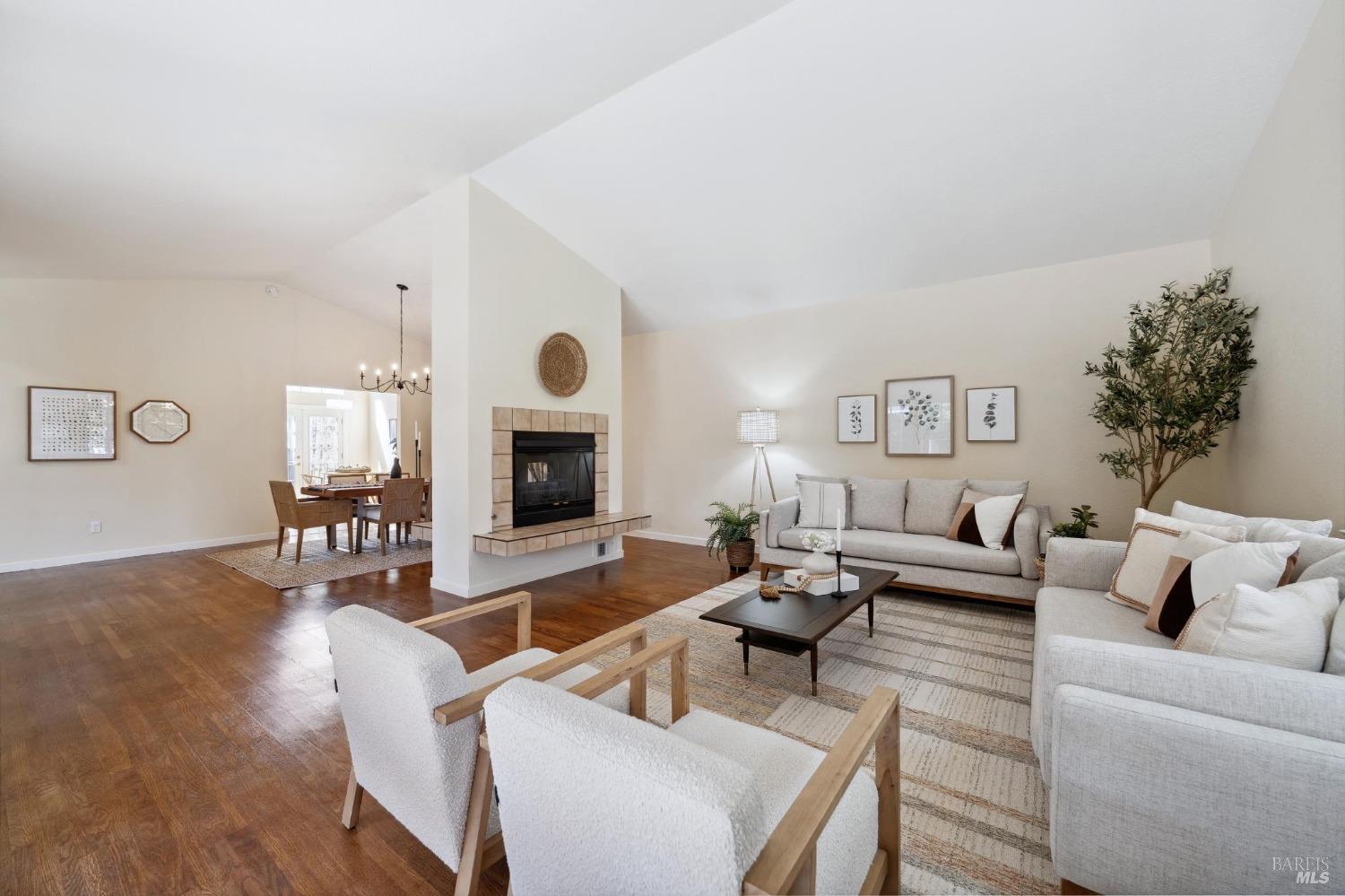 832 Princeton Dr