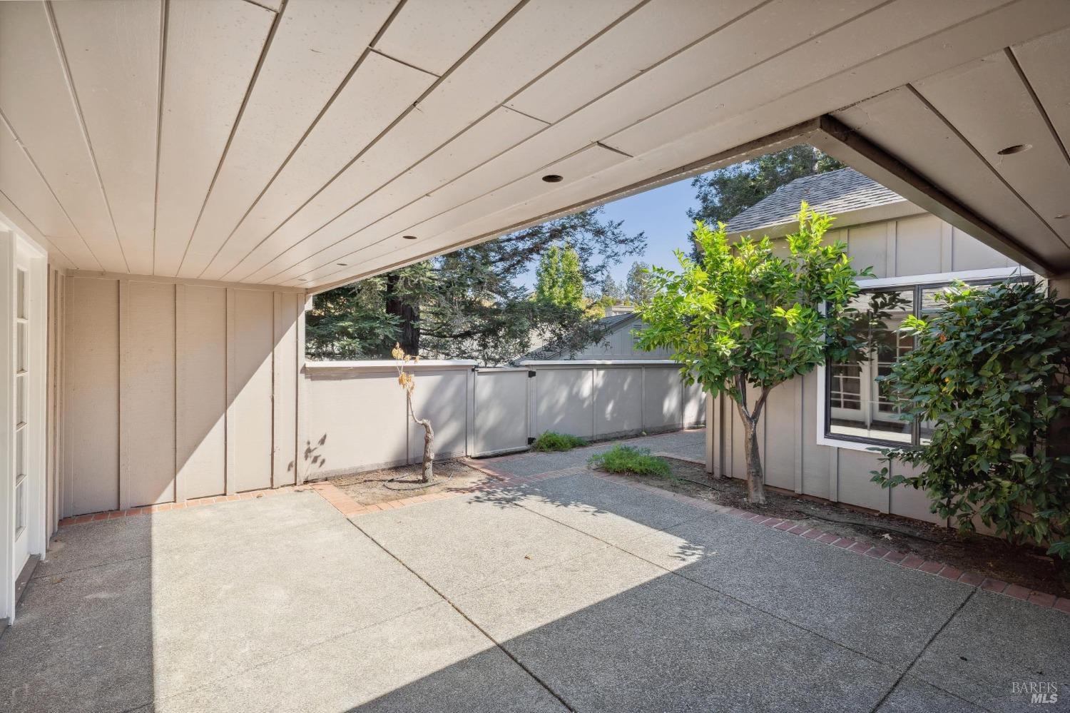 832 Princeton Dr