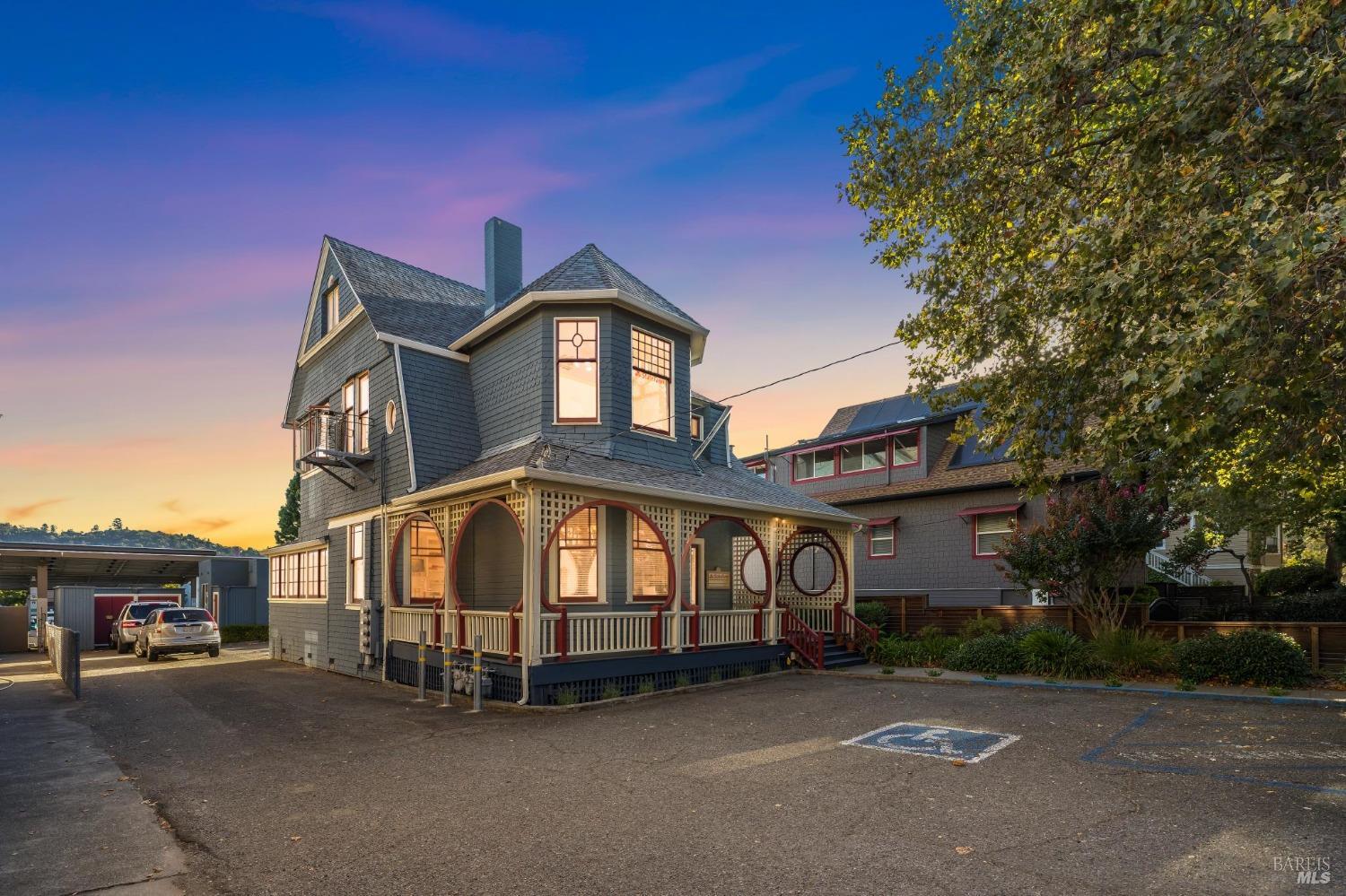 705 Mission Ave