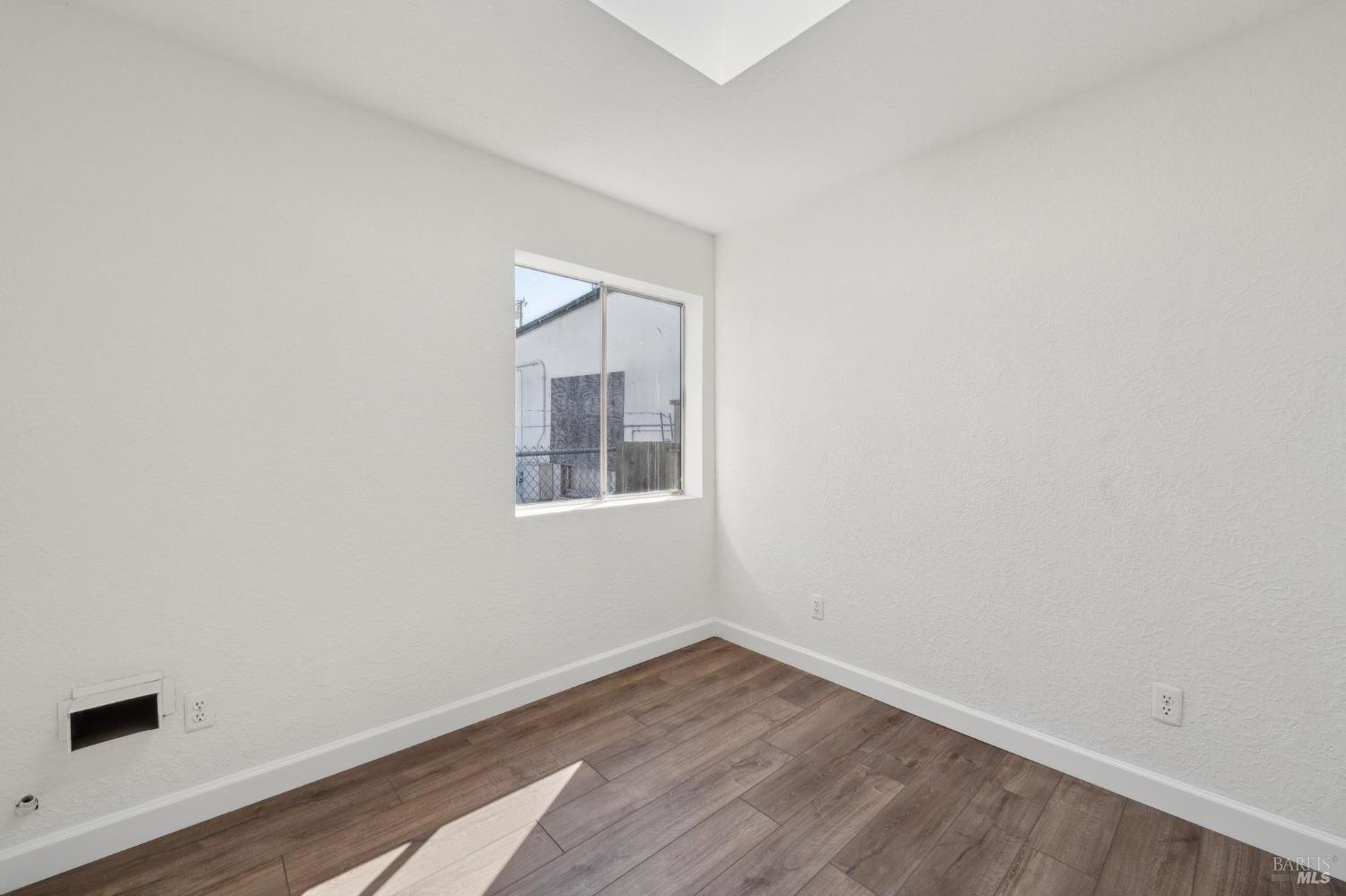 705 Mission Ave