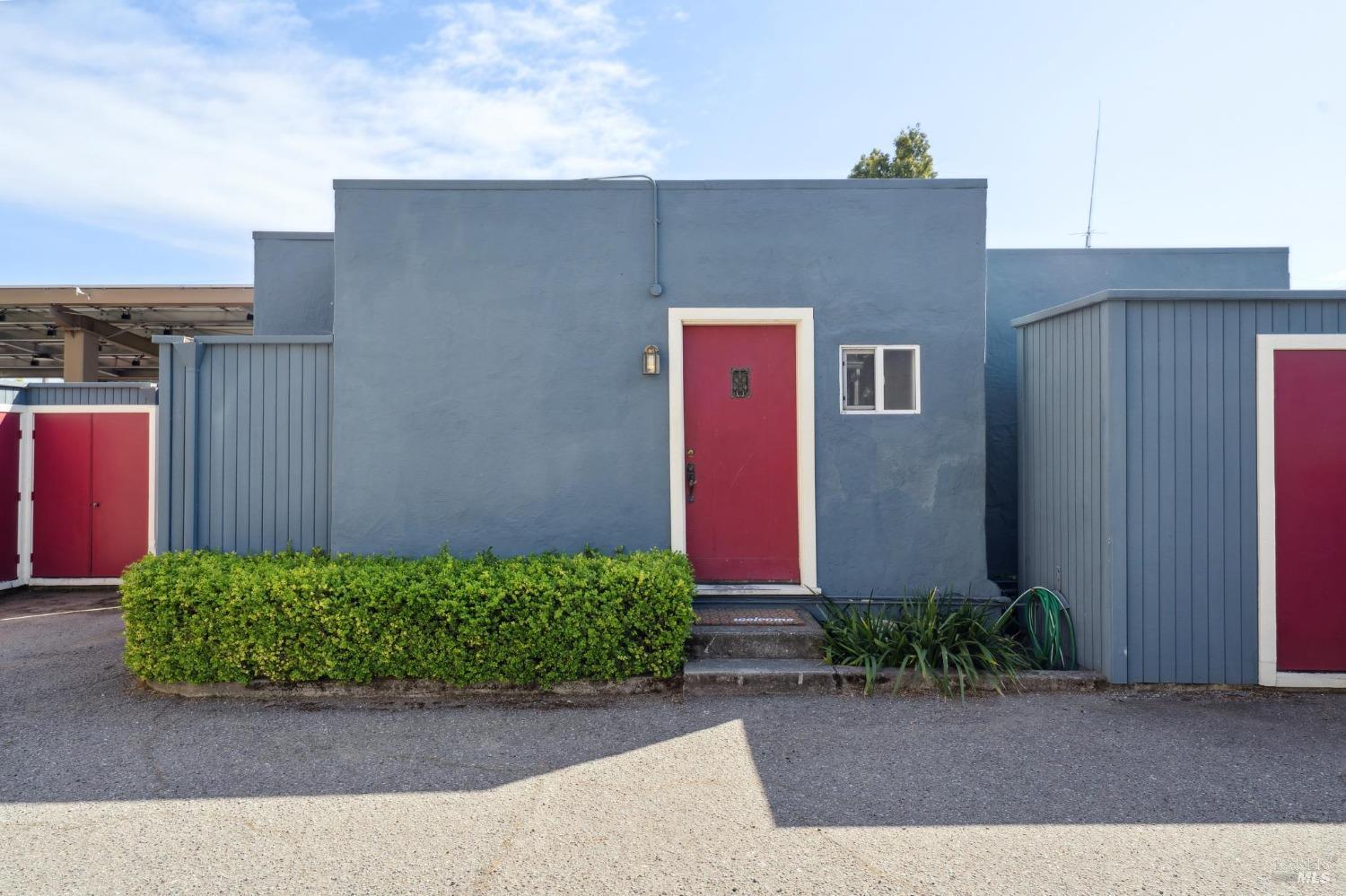 705 Mission Ave
