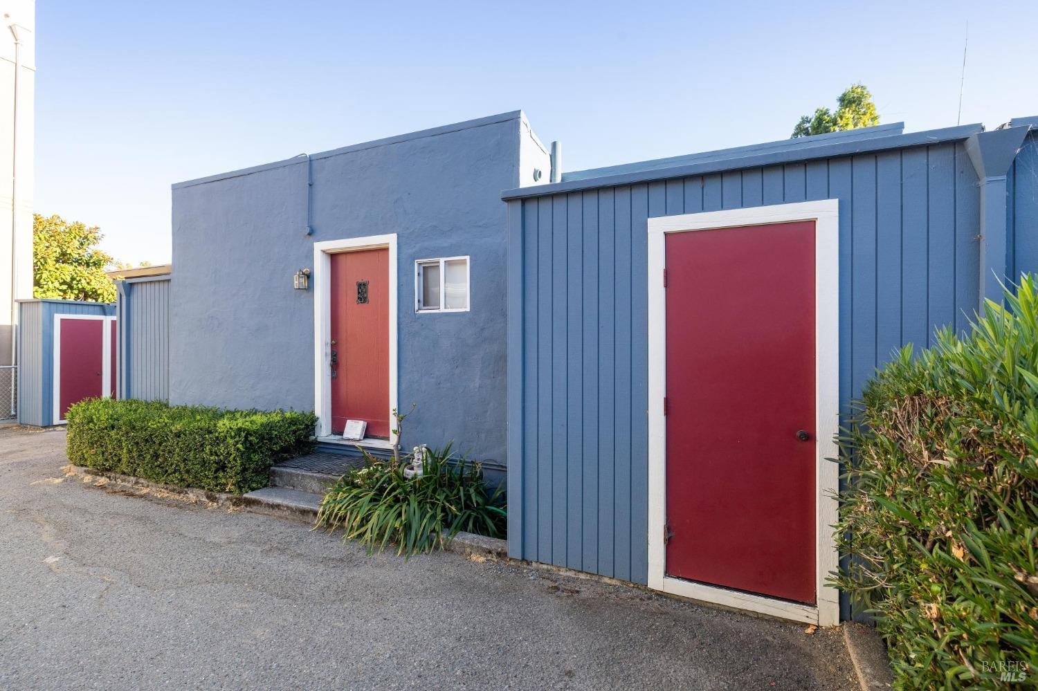705 Mission Ave