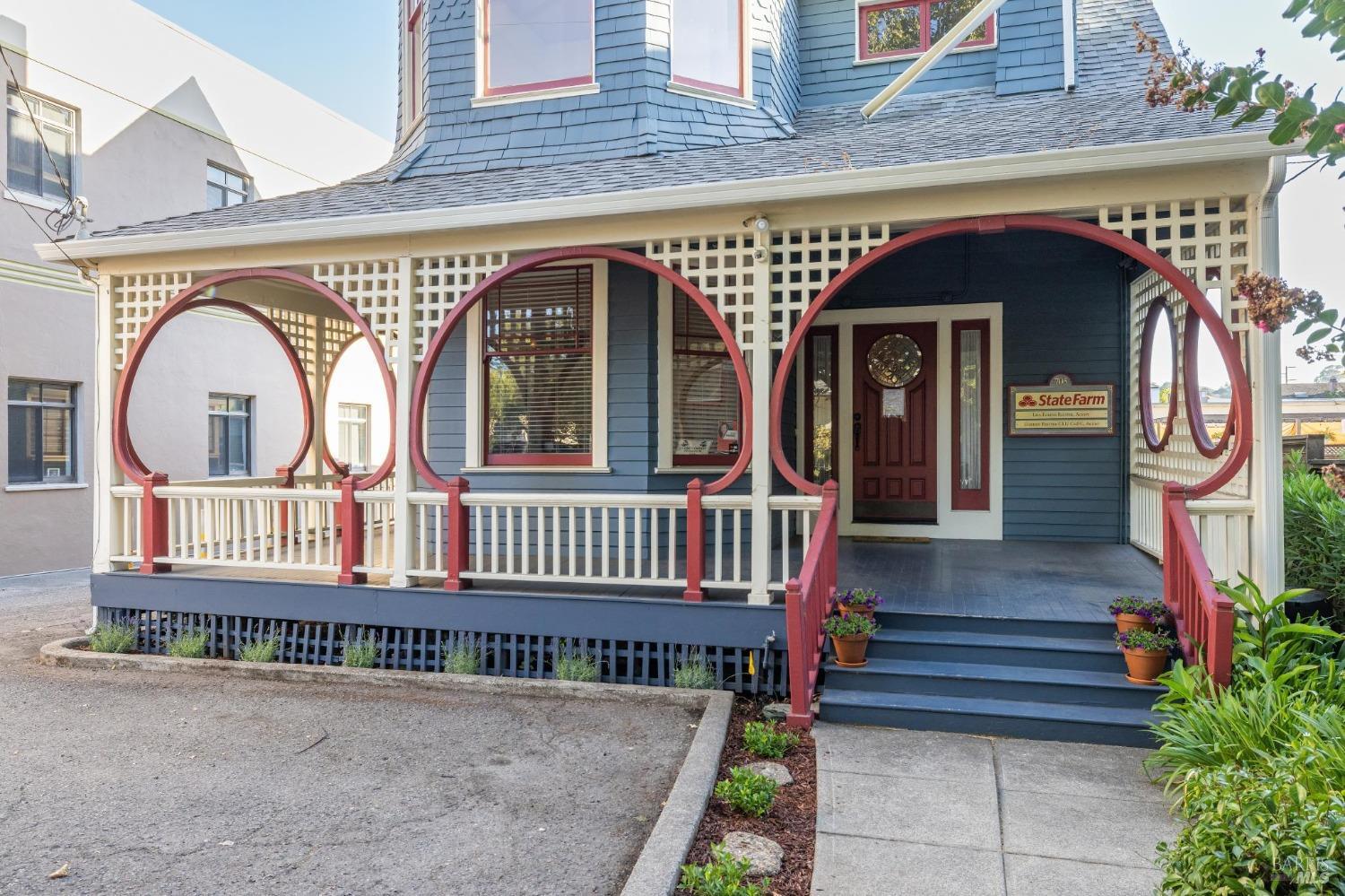 705 Mission Ave