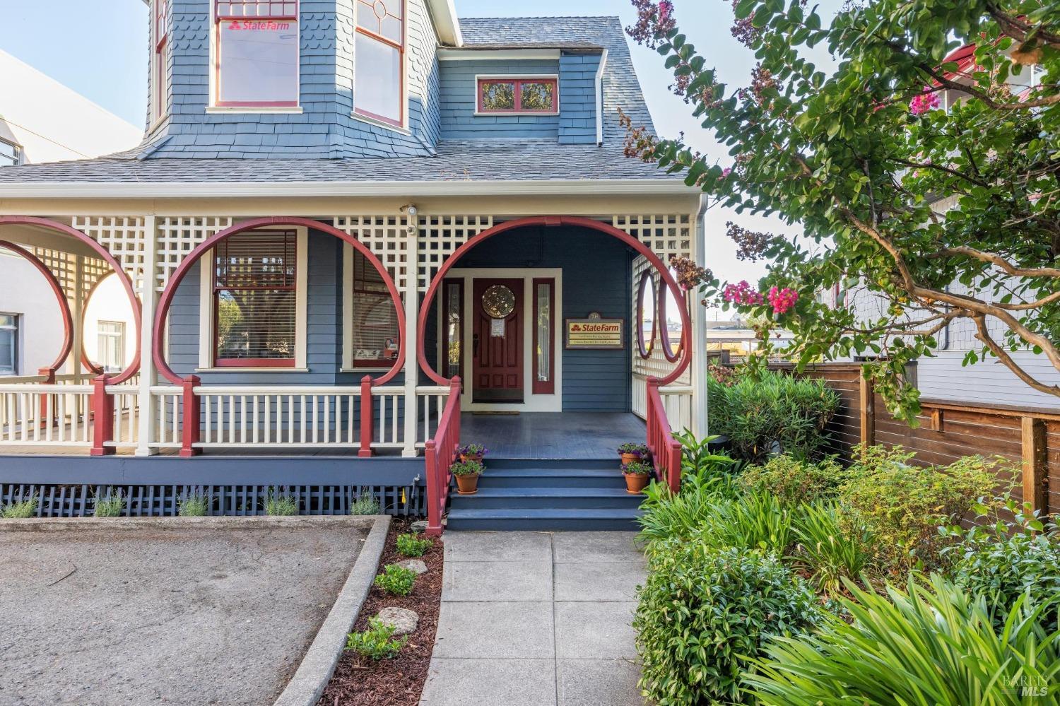705 Mission Ave