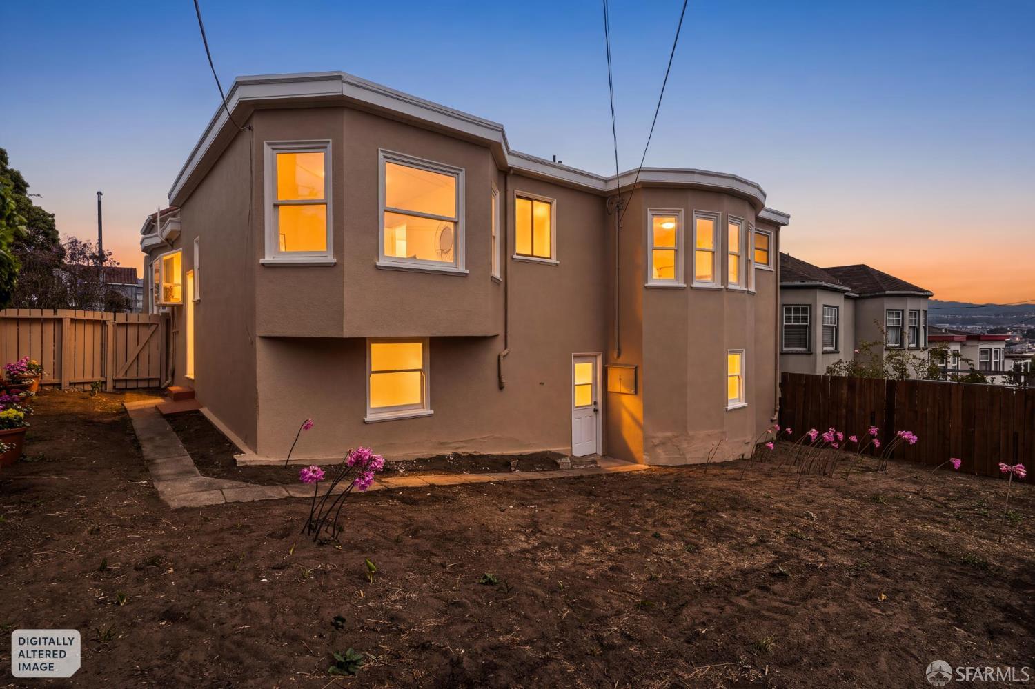 345 Colon Avenue