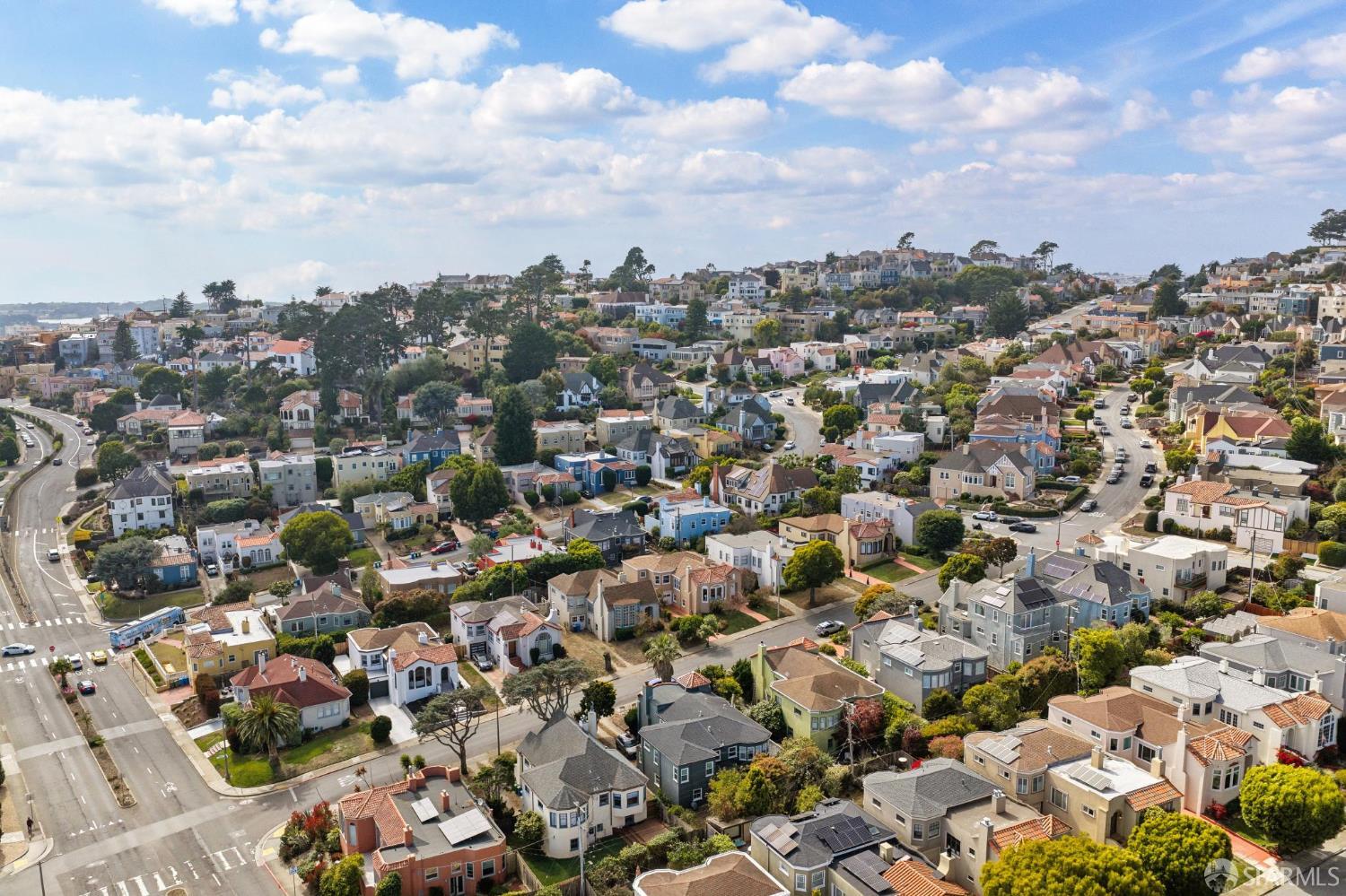 345 Colon Avenue