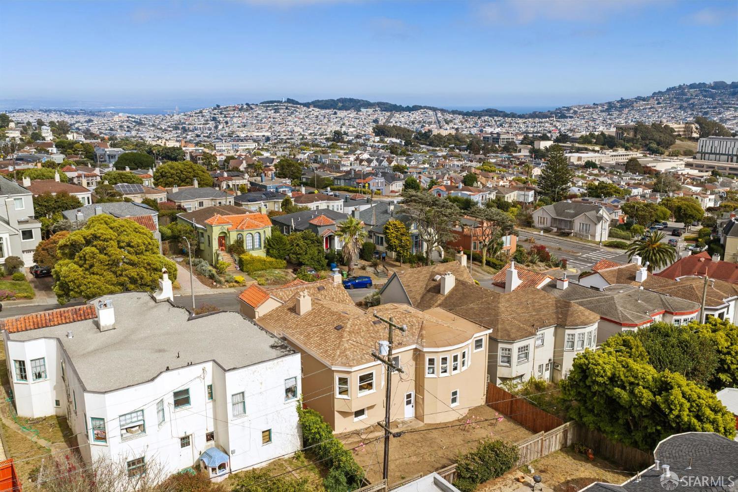 345 Colon Avenue
