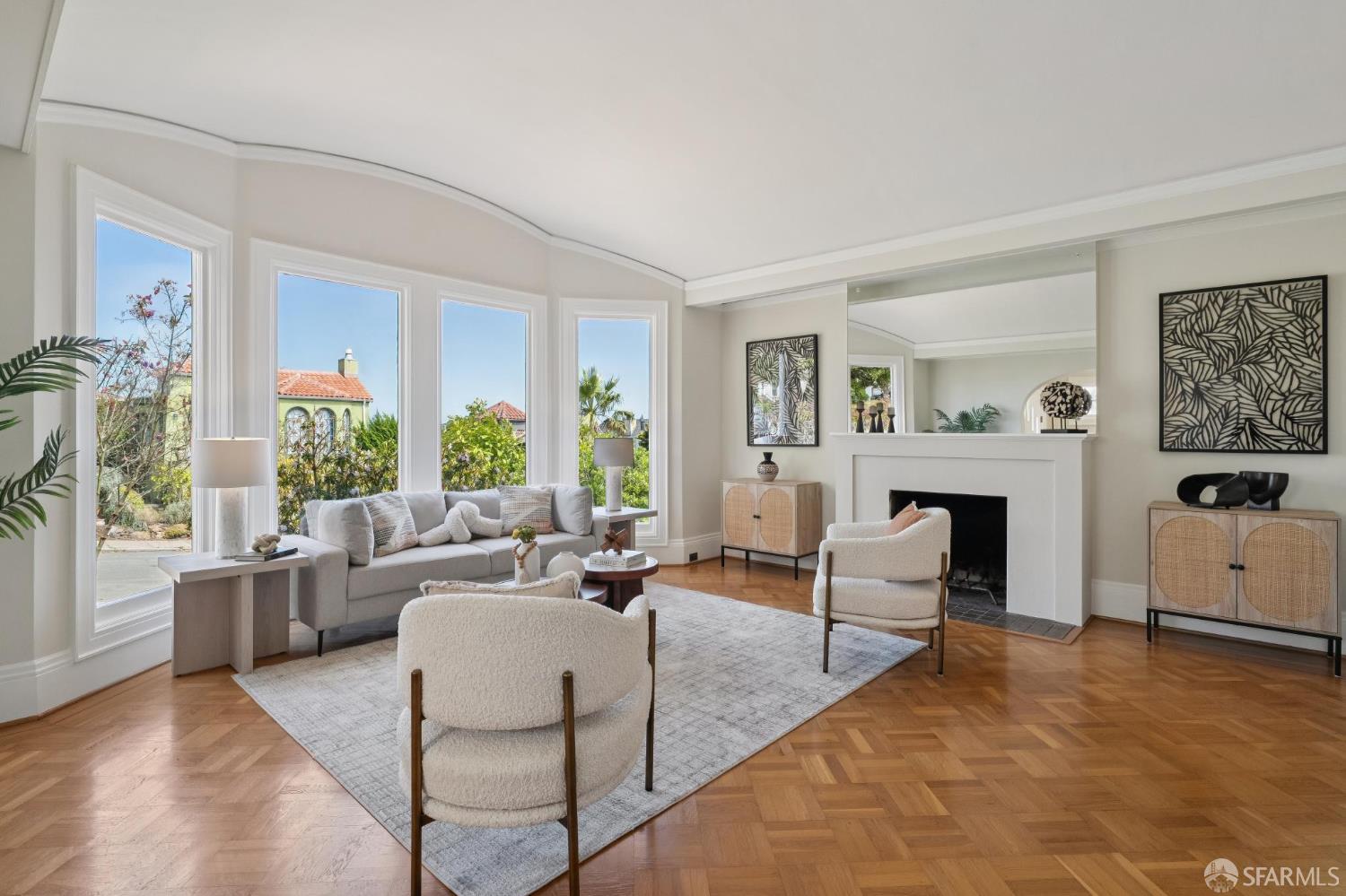345 Colon Avenue
