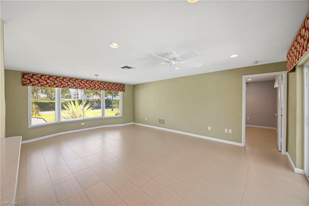 9757 Berkshire ST, NAPLES