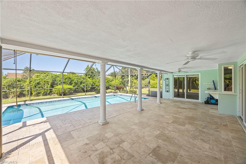 9757 Berkshire ST, NAPLES