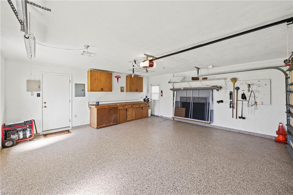 9757 Berkshire ST, NAPLES