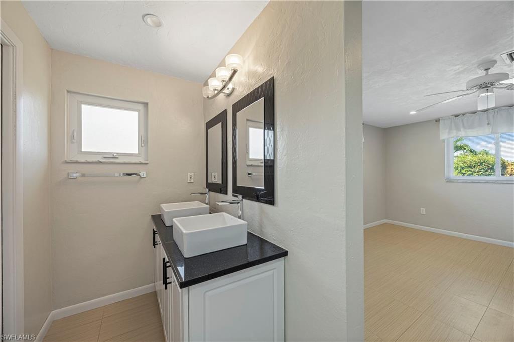 9757 Berkshire ST, NAPLES