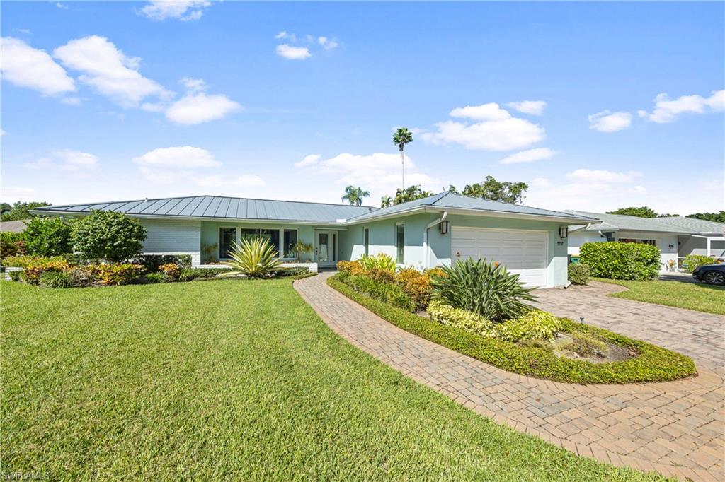 9757 Berkshire ST, NAPLES