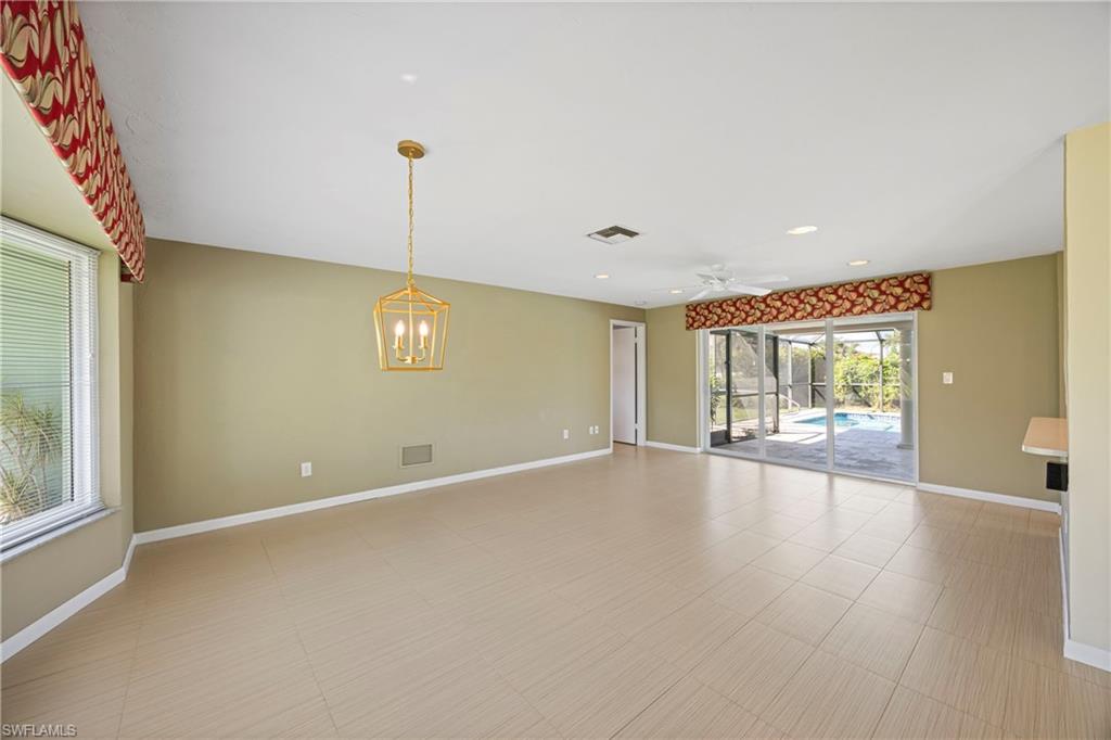 9757 Berkshire ST, NAPLES