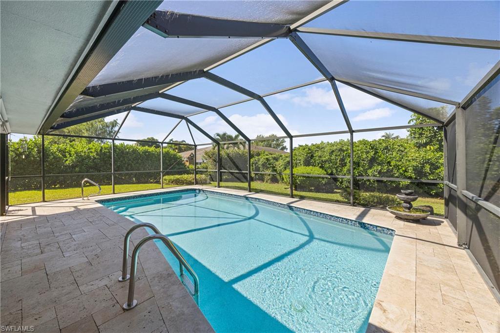 9757 Berkshire ST, NAPLES