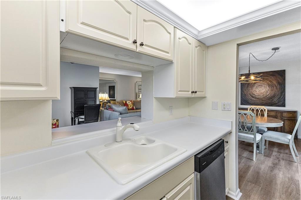 3000 Gulf Shore BLVD N # 211