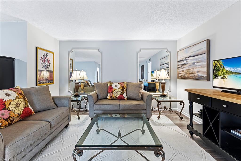 3000 Gulf Shore BLVD N # 211