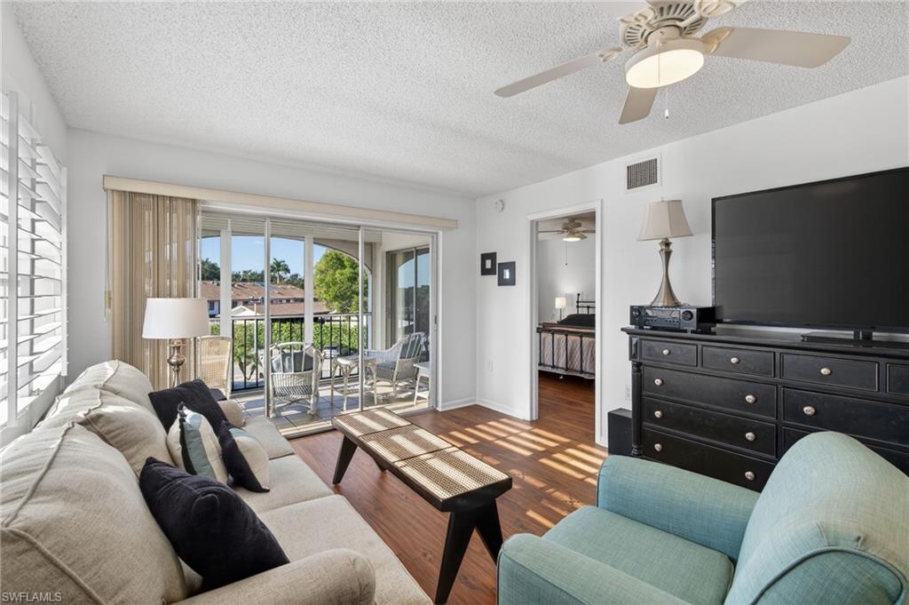 5 High Point CIR W # 303