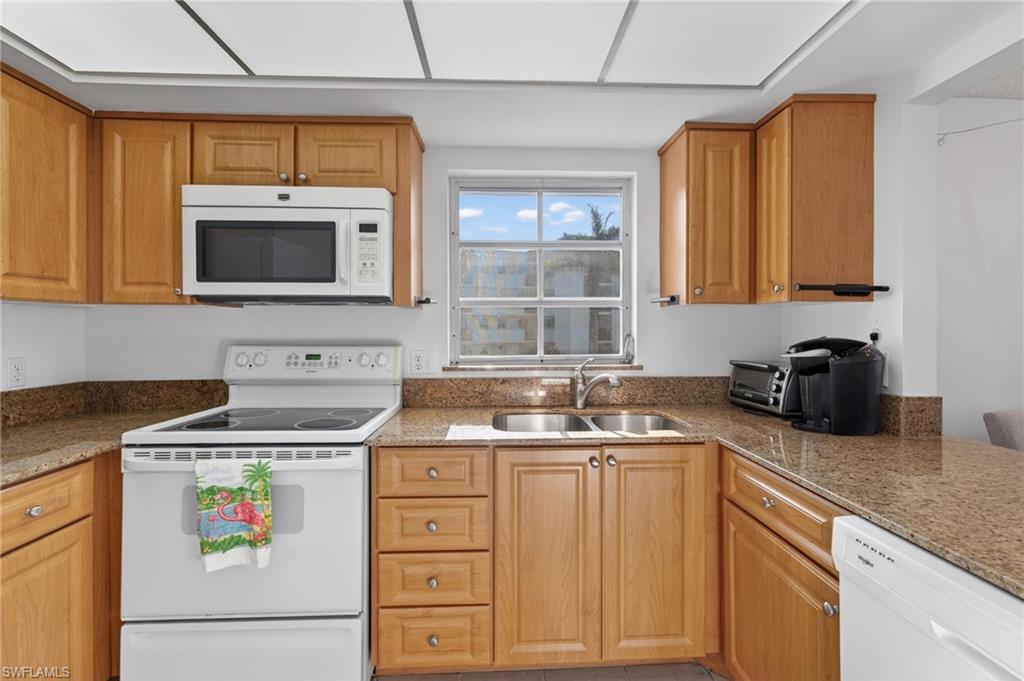 5 High Point CIR W # 303