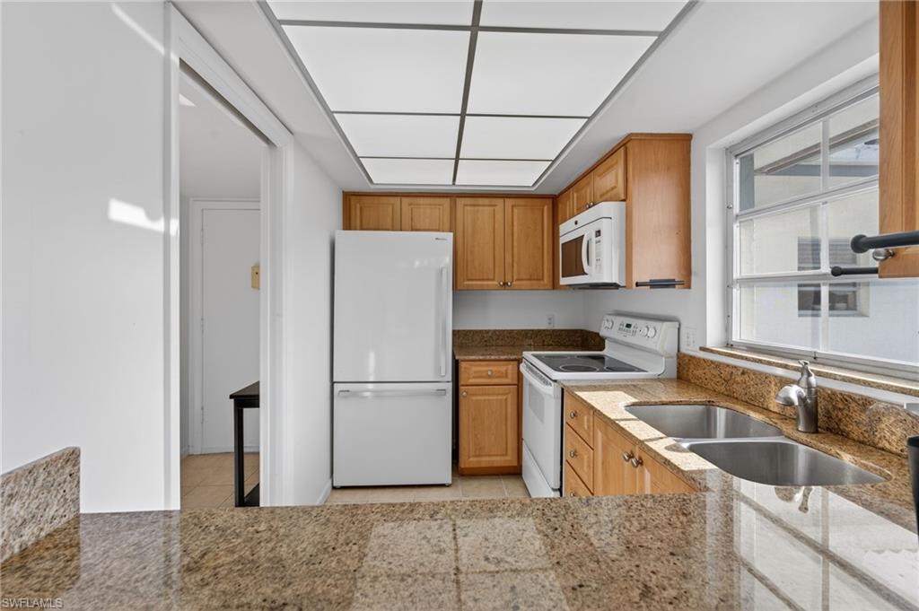 5 High Point CIR W # 303