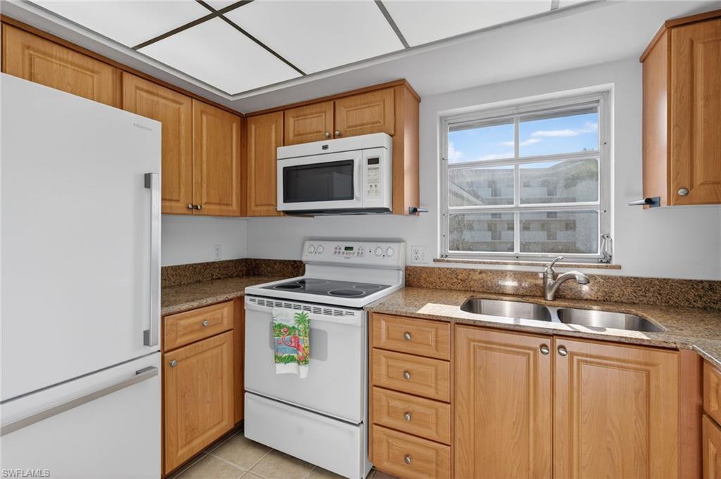 5 High Point CIR W # 303