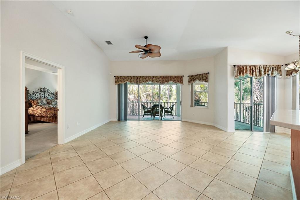 1626 Tarpon Bay DR S 202