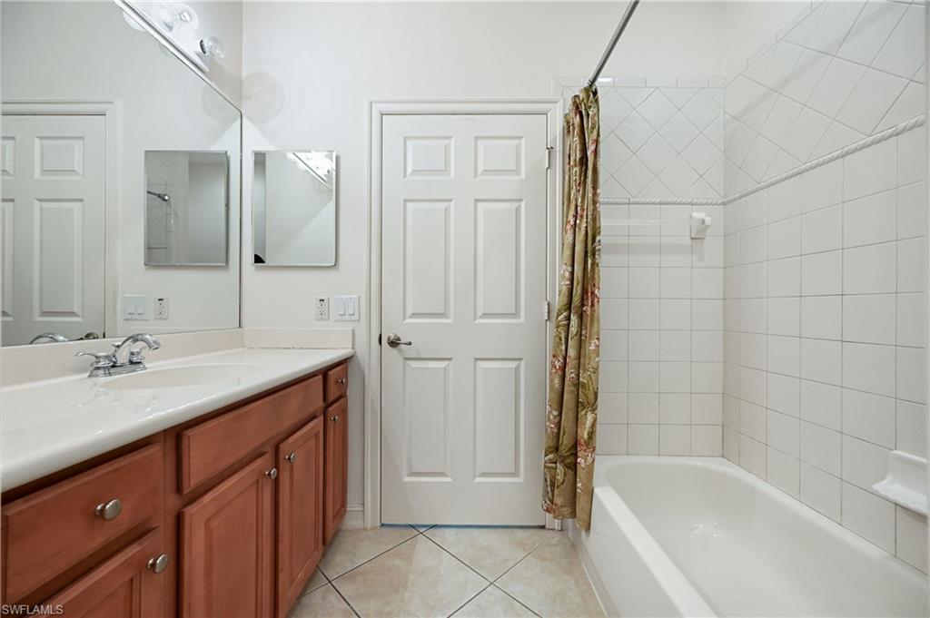1626 Tarpon Bay DR S 202