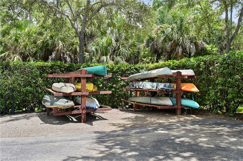 1626 Tarpon Bay DR S 202