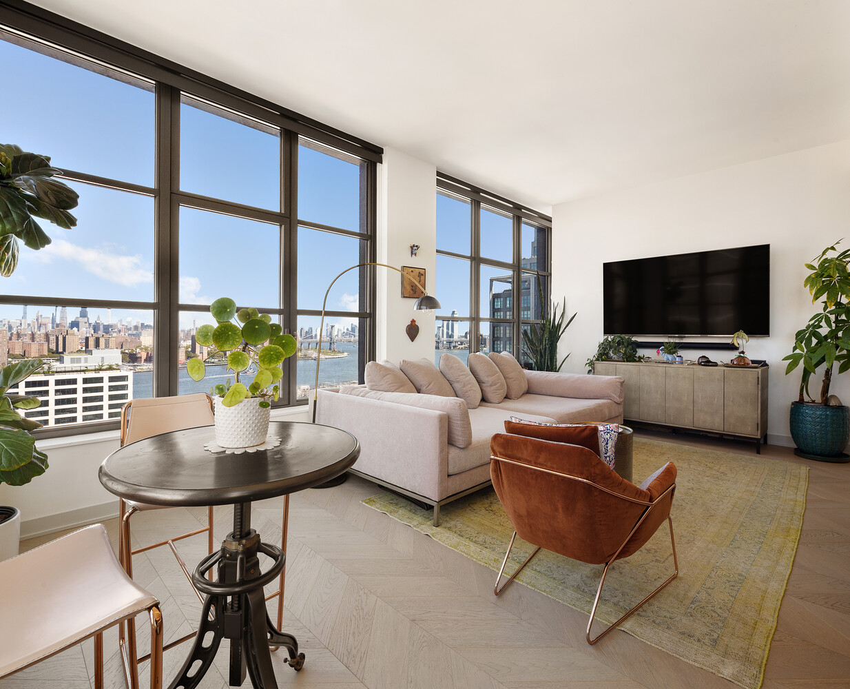 85 YORK Street 17A