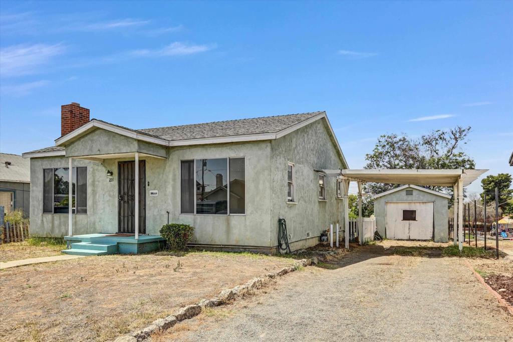 221 Alvarado