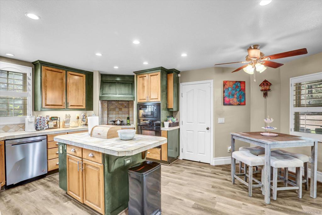 882 Alpine Heights Rd