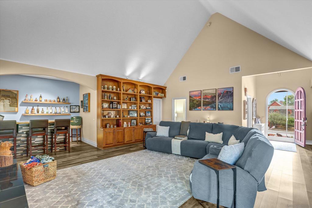 882 Alpine Heights Rd