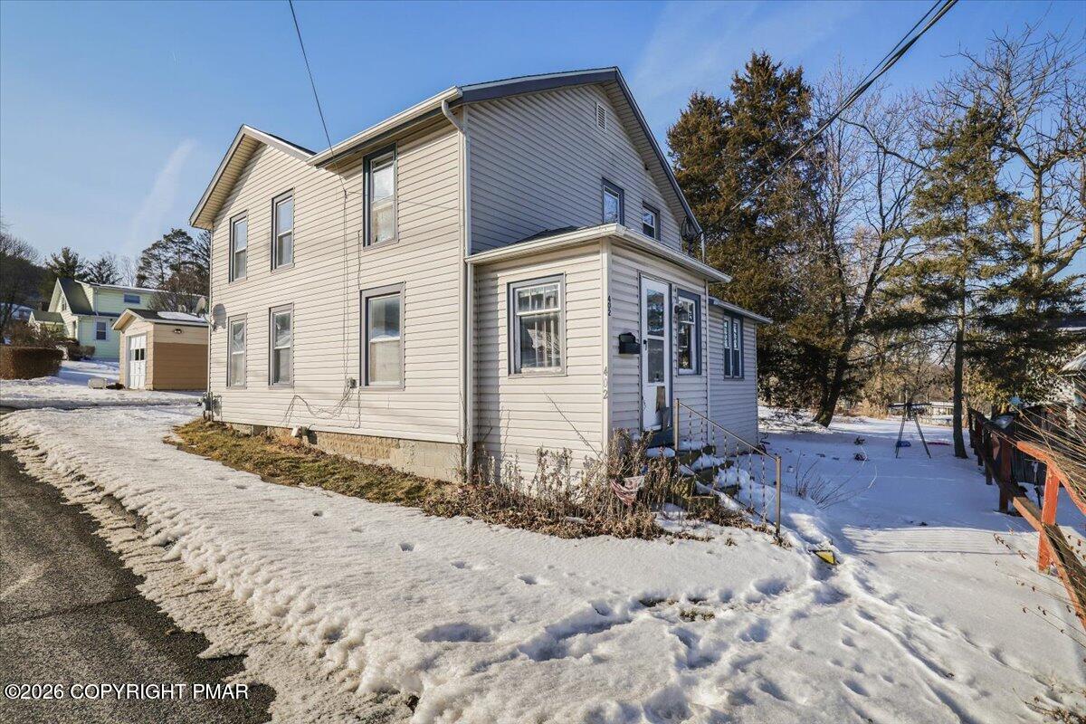 402 Elizabeth Street