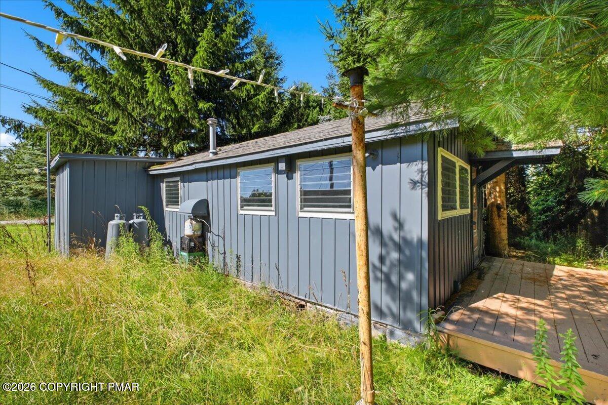 107 Circle Lane