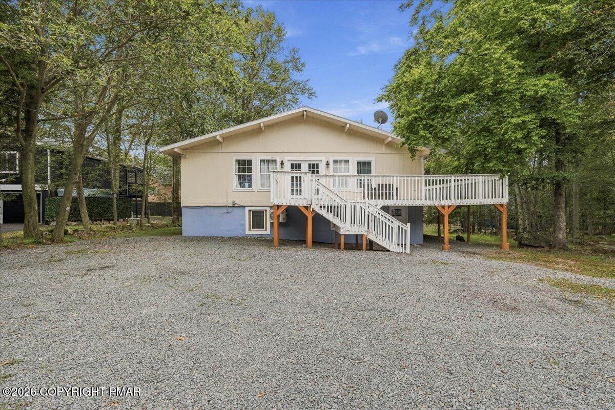 1042 Country Place Drive