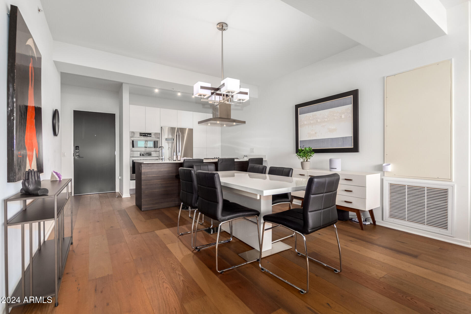 7120 E Kierland Boulevard, 415