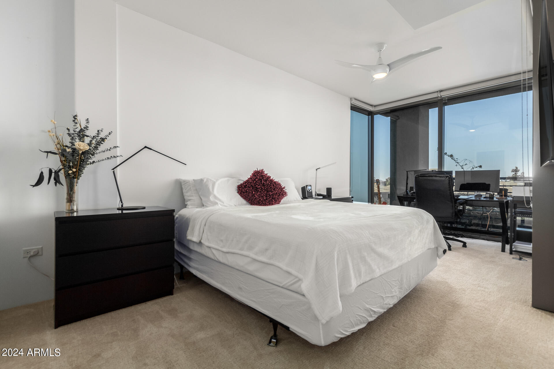 7120 E Kierland Boulevard, 415