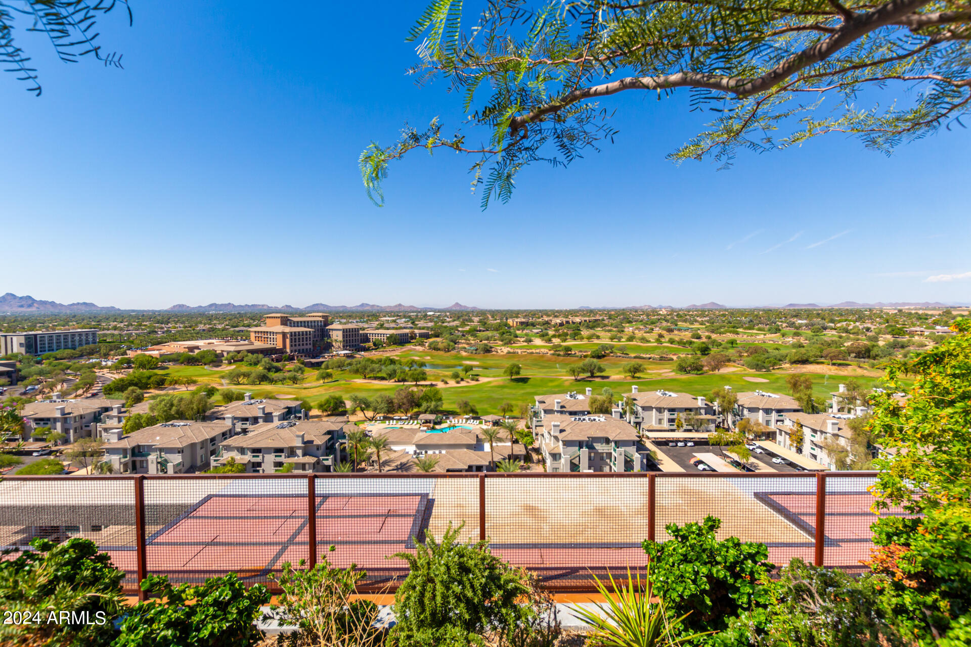 7120 E Kierland Boulevard, 415
