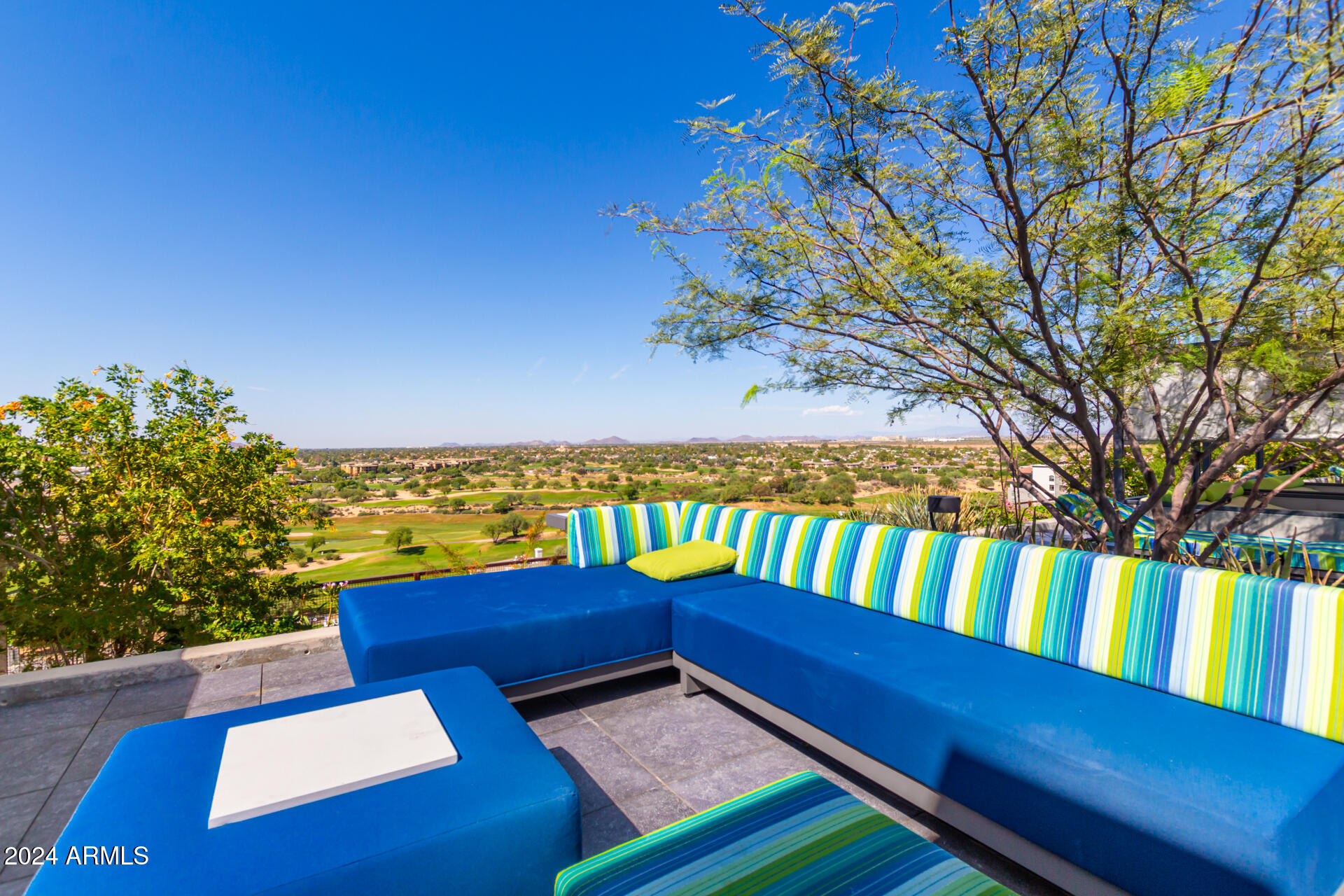 7120 E Kierland Boulevard, 415