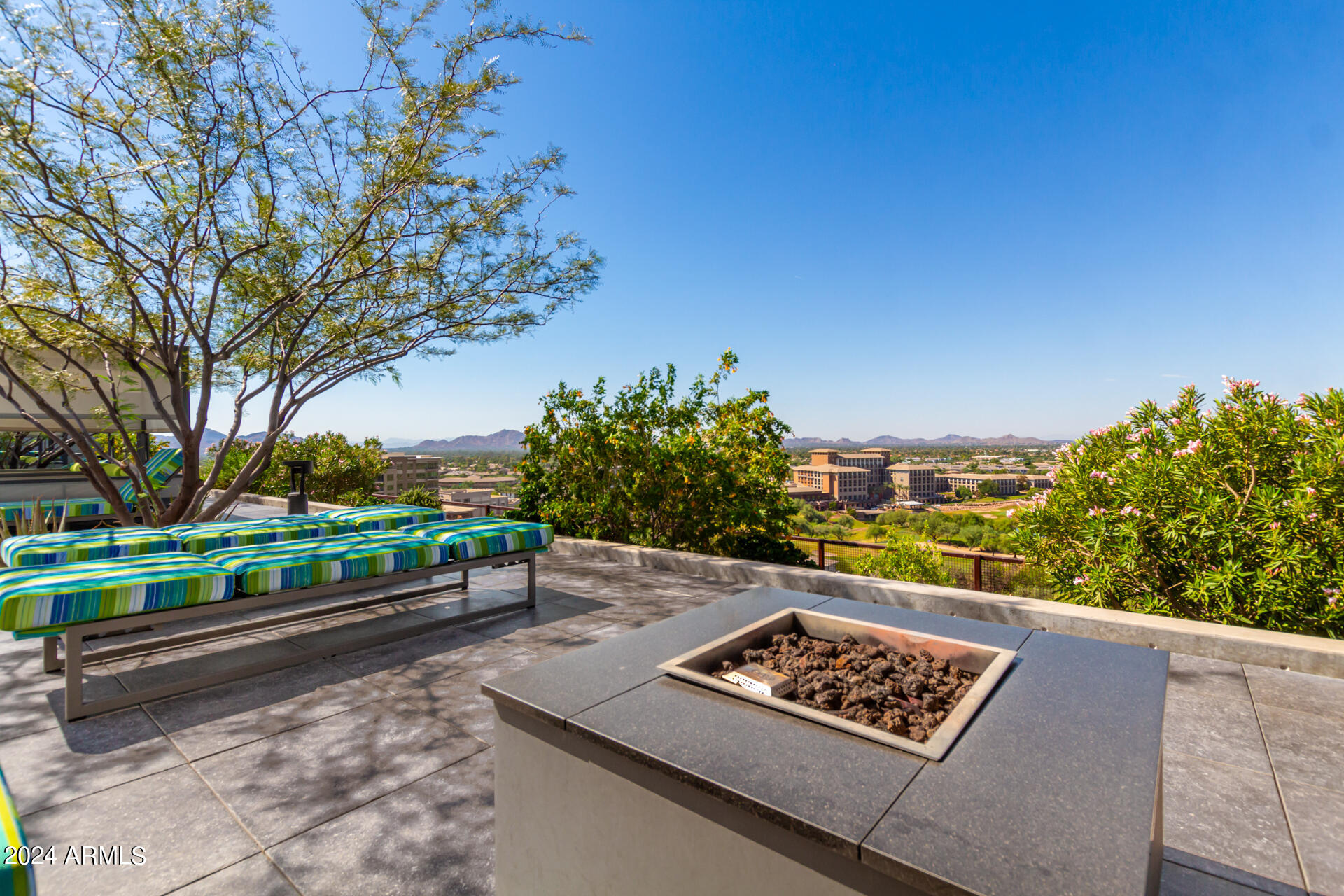 7120 E Kierland Boulevard, 415