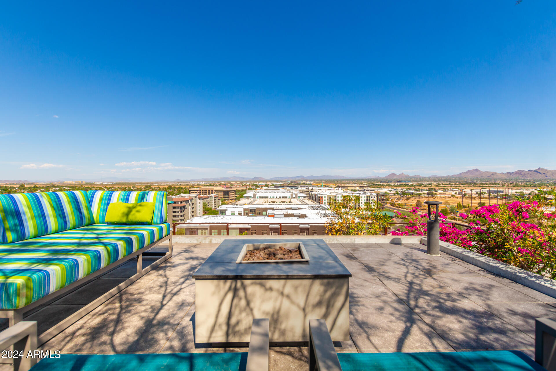 7120 E Kierland Boulevard, 415