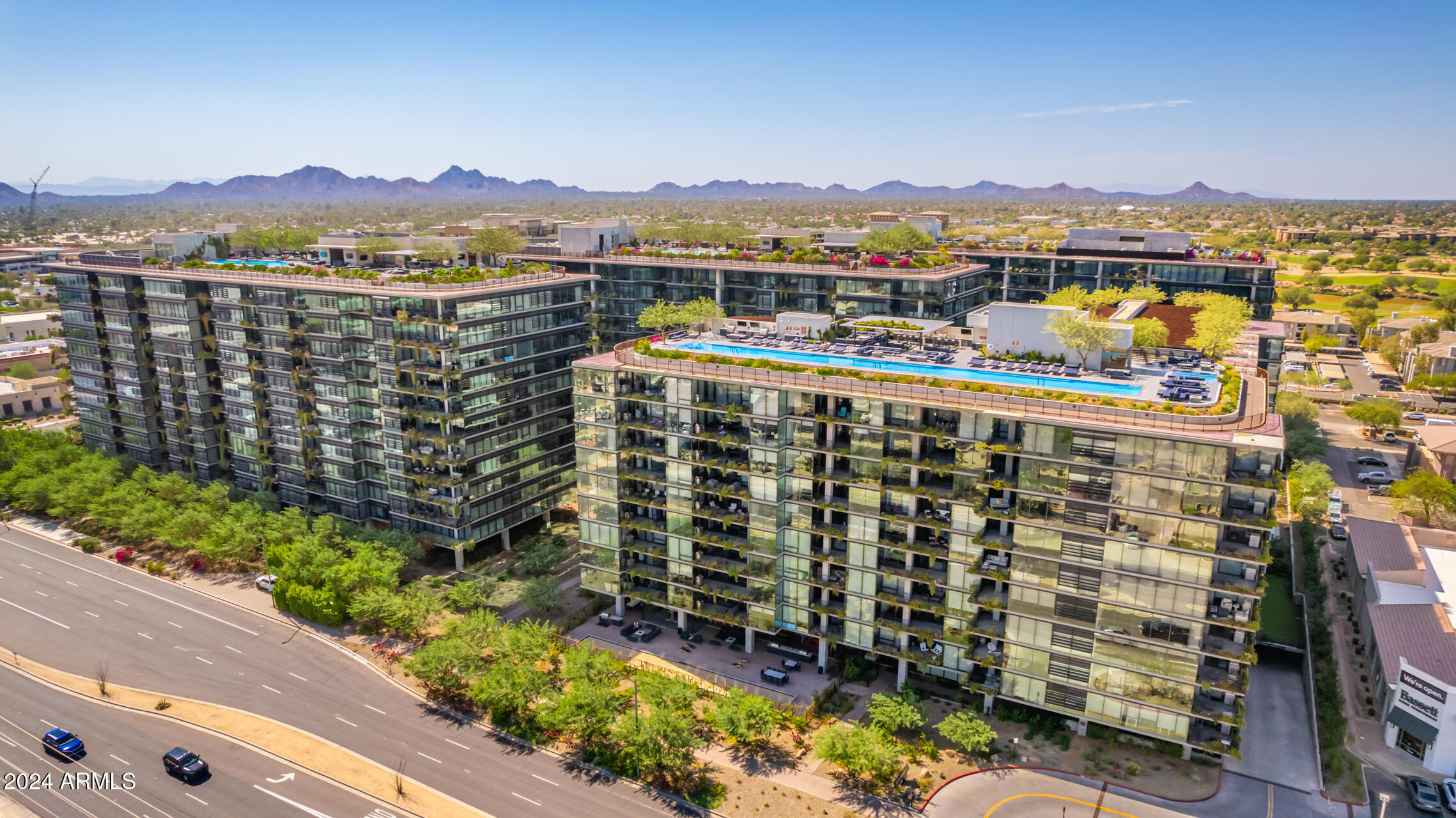 7120 E Kierland Boulevard, 415