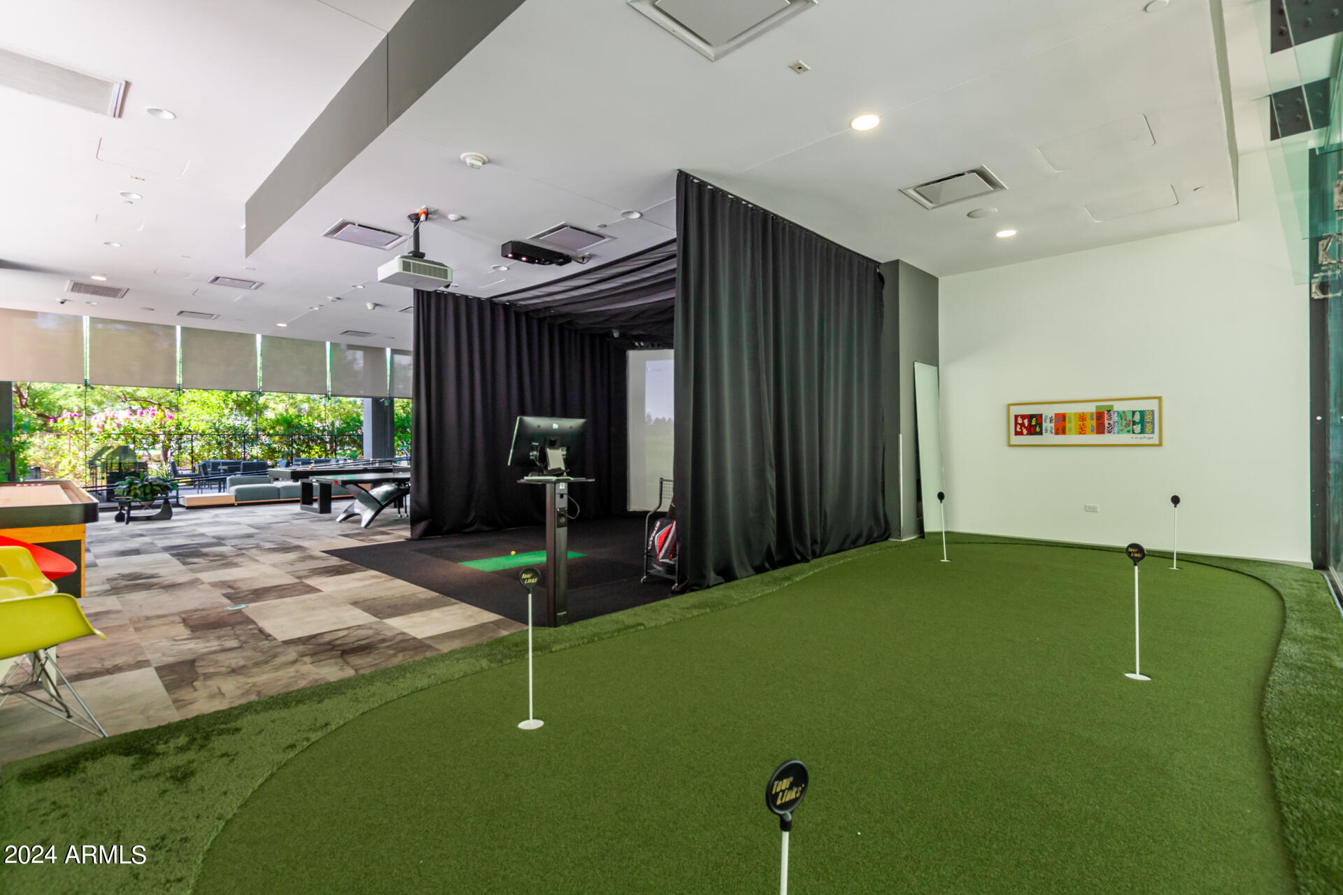 7120 E Kierland Boulevard, 415