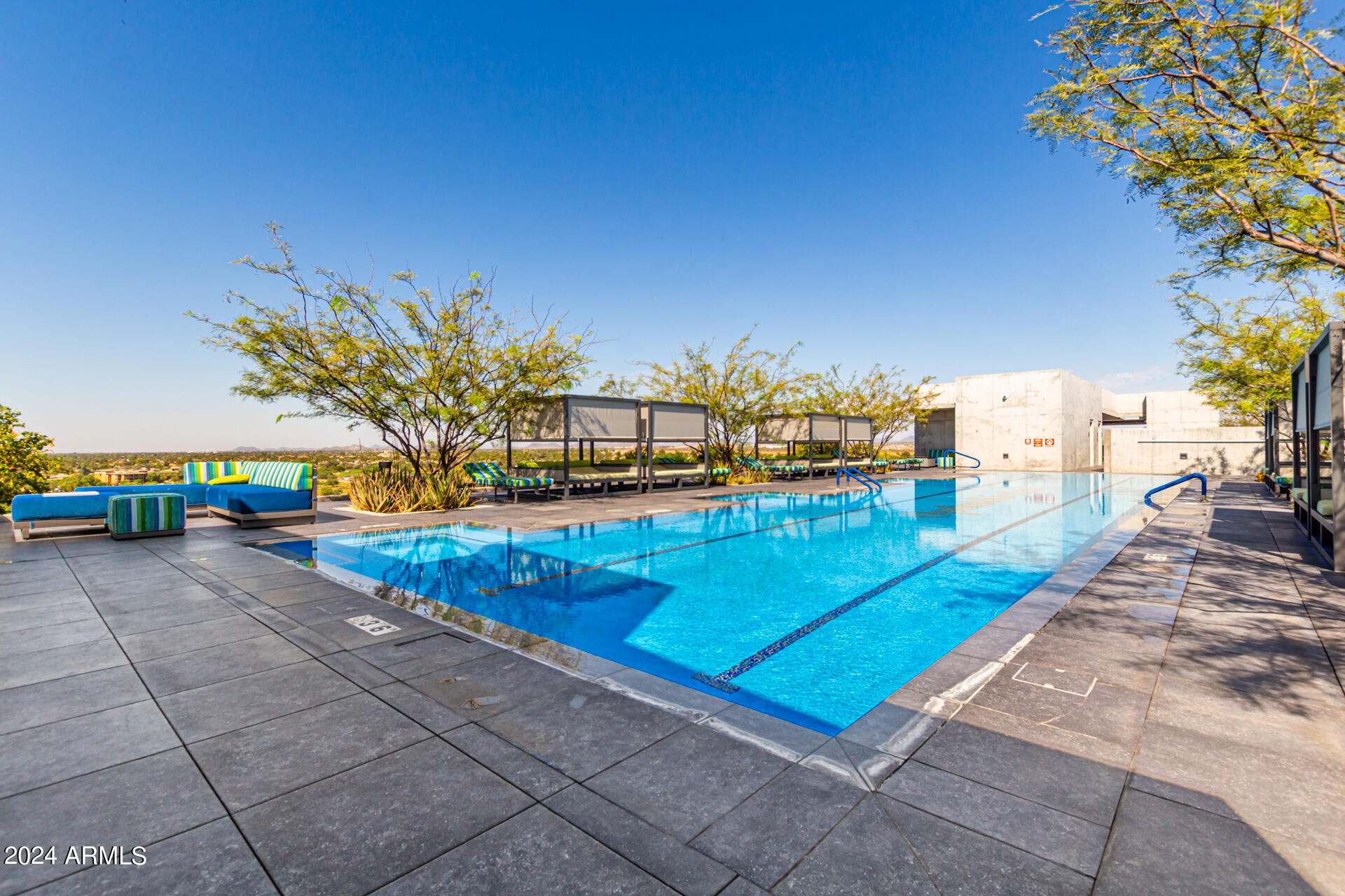 7120 E Kierland Boulevard, 415